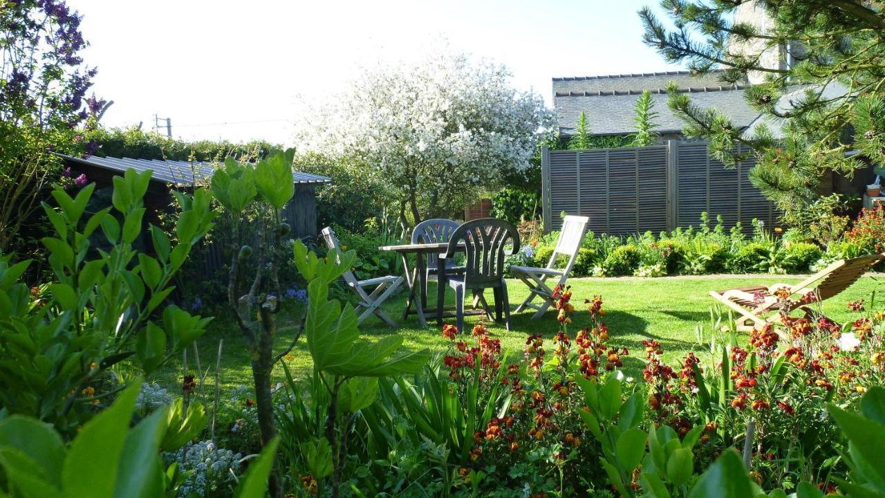 Giverny Cottage Saint-Coulomb Exteriör bild